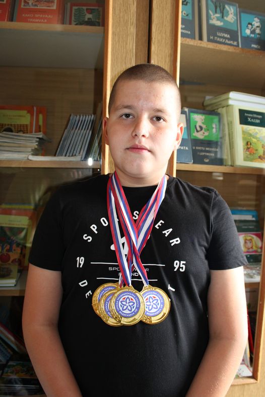 Наши успеси ван школе