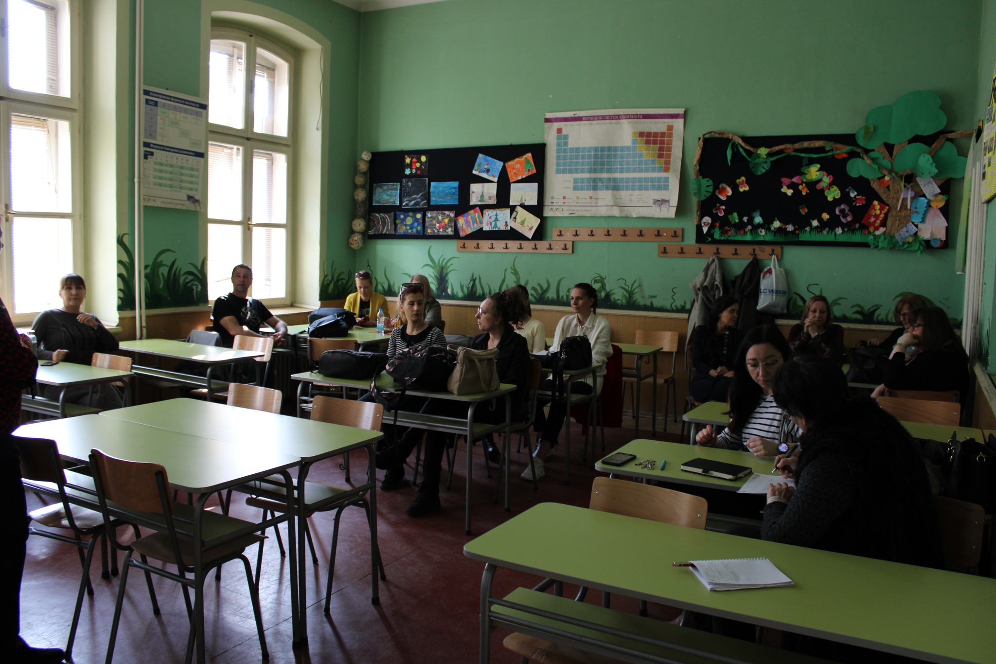 "Ни црно ни бело" - менторска подршка