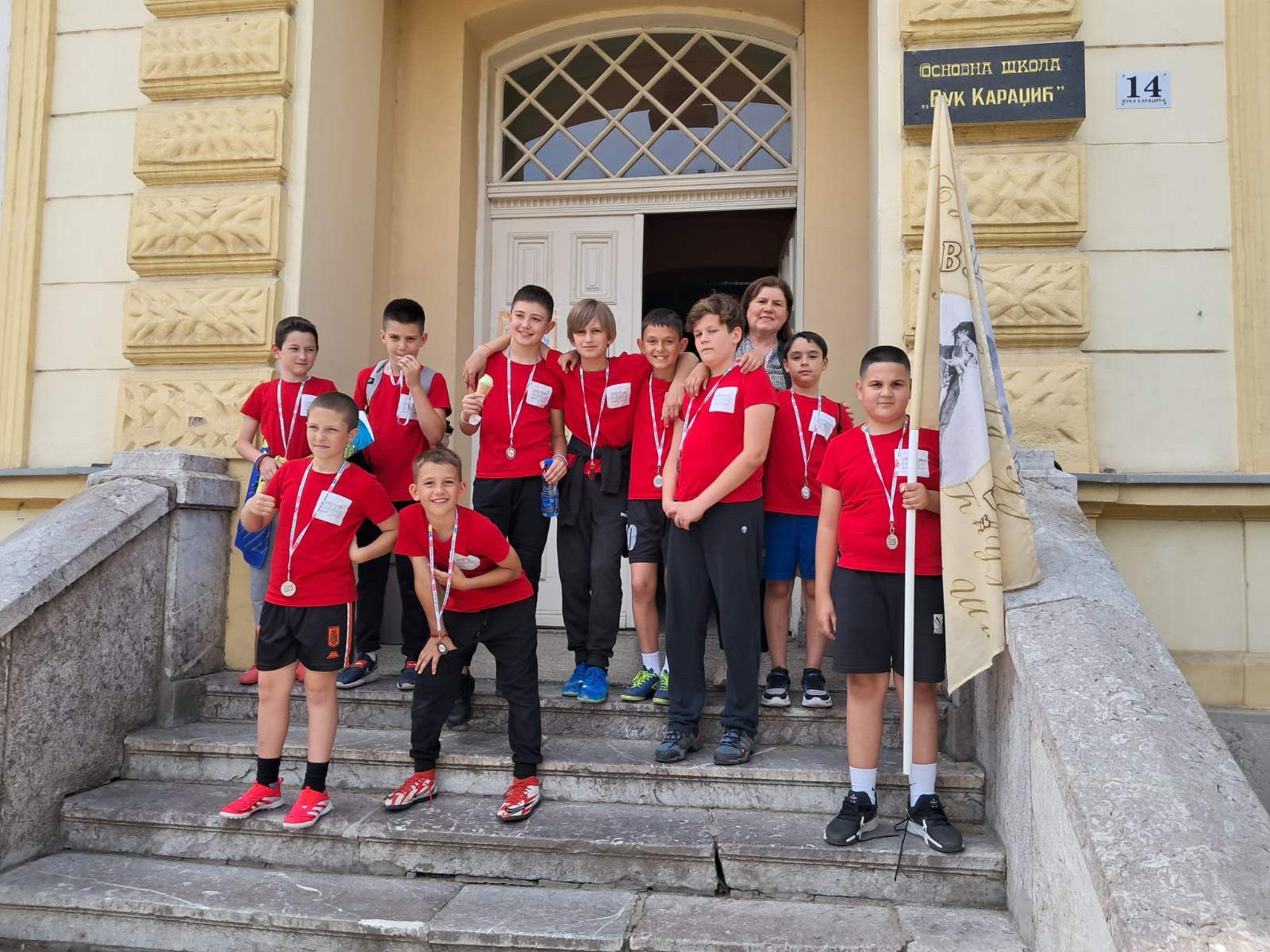 Спортске игре младих - сребро за екипу наше школе