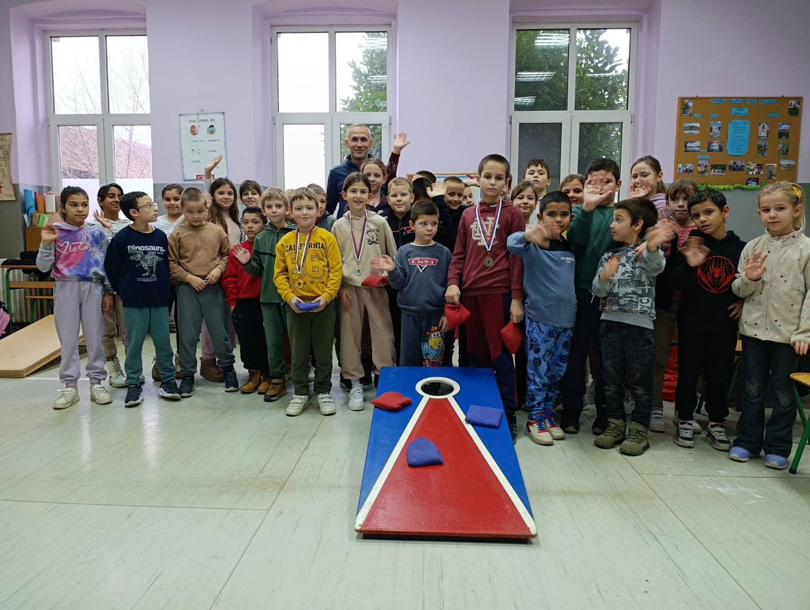 Такмичење у корнхолу - ИО Табановић