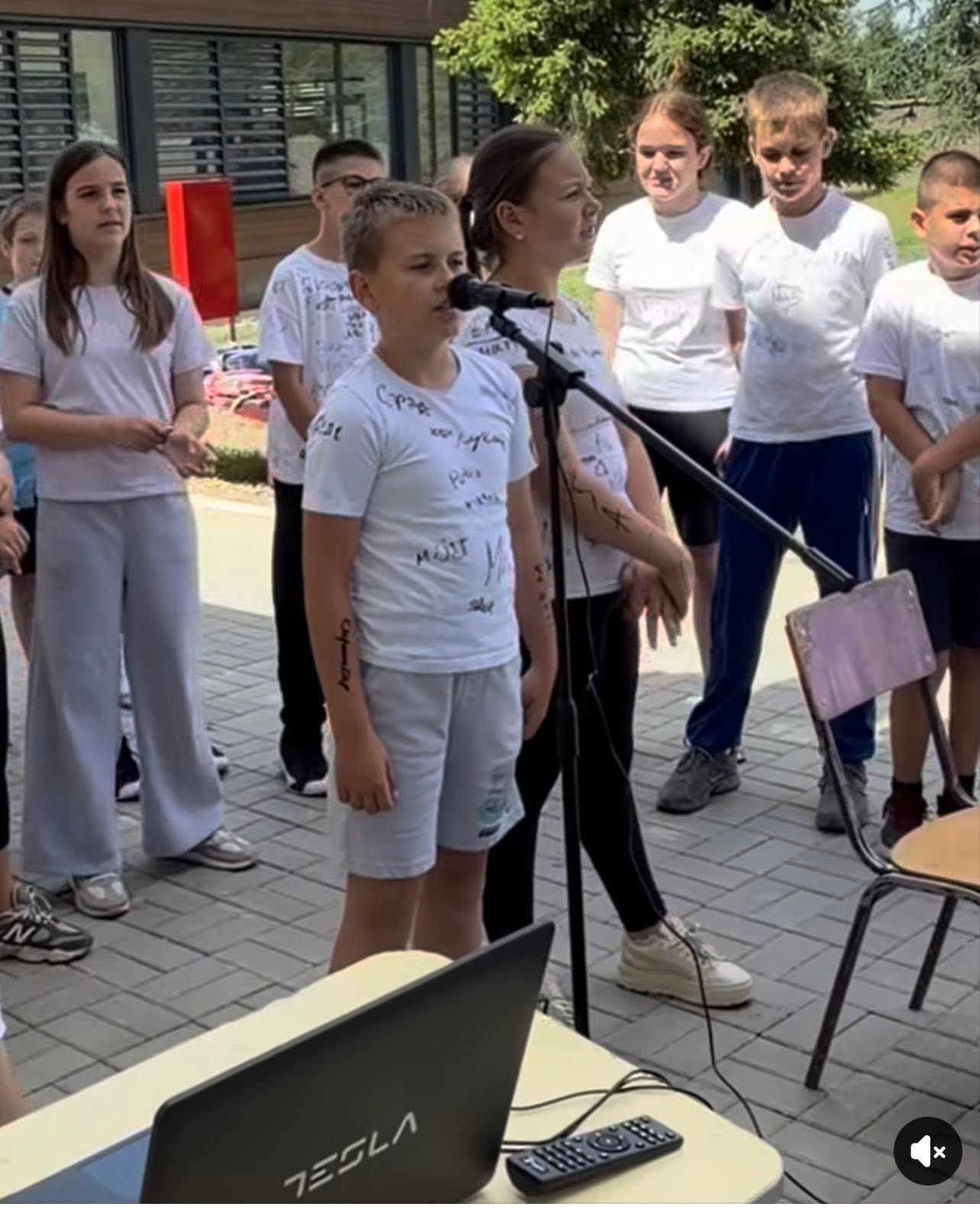 Прославили смо завршетак школске године у веселом ритму!